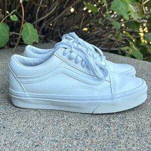 Vans Old Skool Canvas Shoes (True White) Women’s size: 5.5